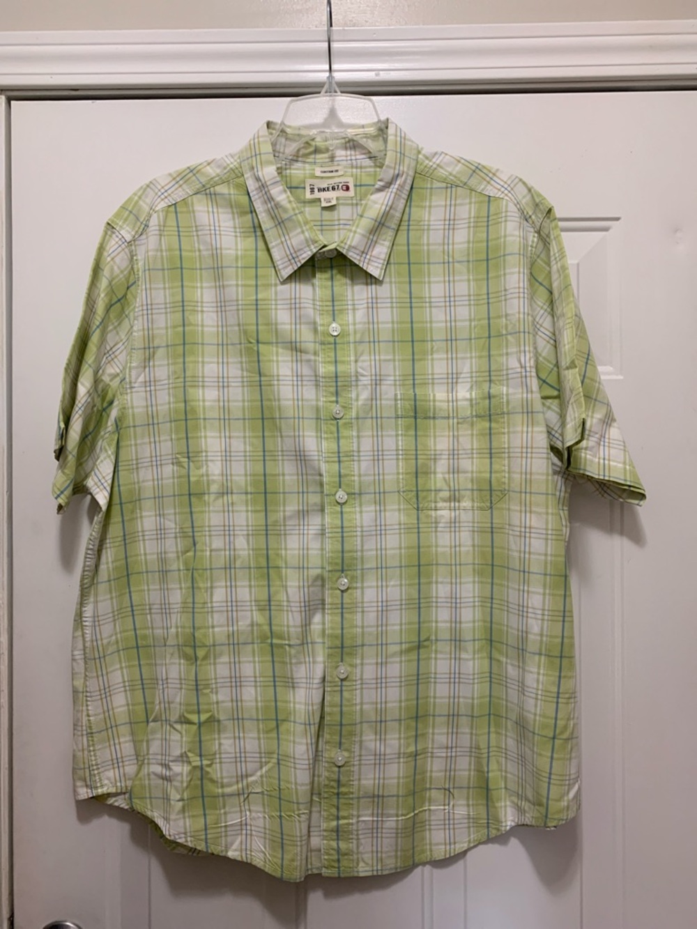 3/$15 BKE 100% Cotton Light Green and White Plaid Short-Sleeve Button-Down Shirt